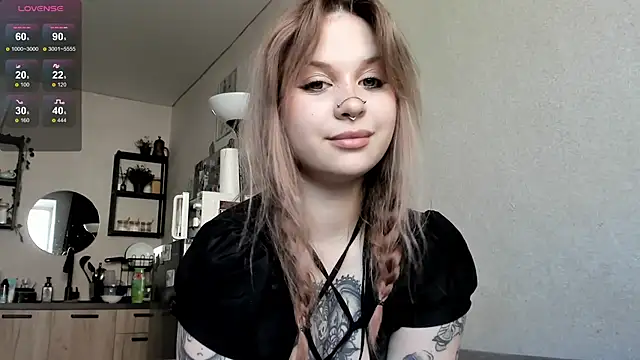 Snapshot of marynixoxo chatting on March 2025 07:25:02 AM marynixoxo online show from March 2025 07:25:02 AM