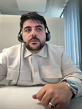 Sex-10-10 online show from December 2025 10:46:02 AM