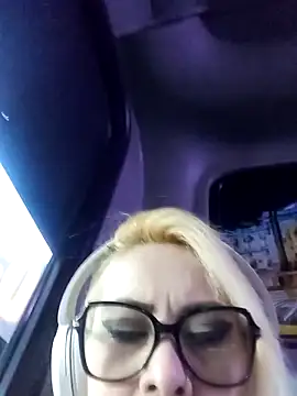 CandieGilson   online show from February 2026 11:39:01 AM