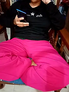 Snapshot of Mannat-222 chatting on November 2025 06:18:01 PM Mannat-222 online show from November 2025 06:18:01 PM