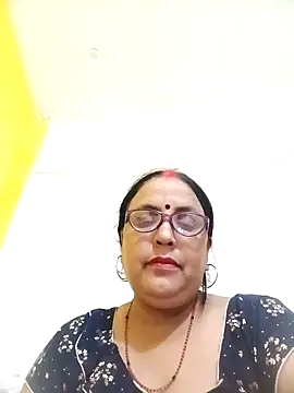 Kiyara8 online show from October 2025 08:12:01 AM