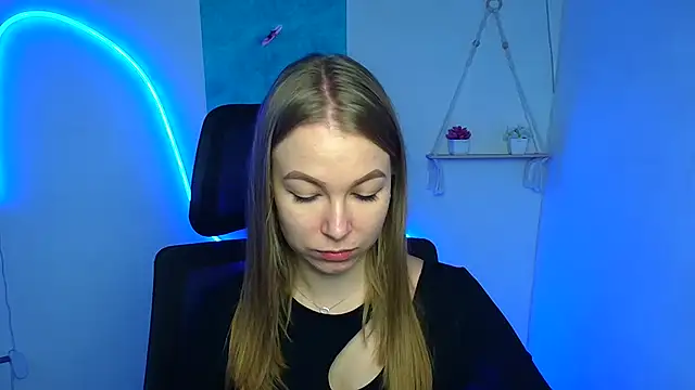 Snapshot of Dana_flowers chatting on October 2025 06:17:01 AM Dana flowers online show from October 2025 06:17:01 AM