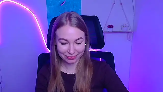 Snapshot of Dana_flowers chatting on December 2025 06:29:02 AM Dana flowers online show from December 2025 06:29:02 AM