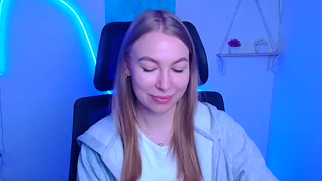 Snapshot of Dana_flowers chatting on December 2025 06:23:01 AM Dana flowers online show from December 2025 06:23:01 AM