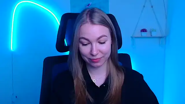 Snapshot of Dana_flowers chatting on December 2025 06:30:02 AM Dana flowers online show from December 2025 06:30:02 AM