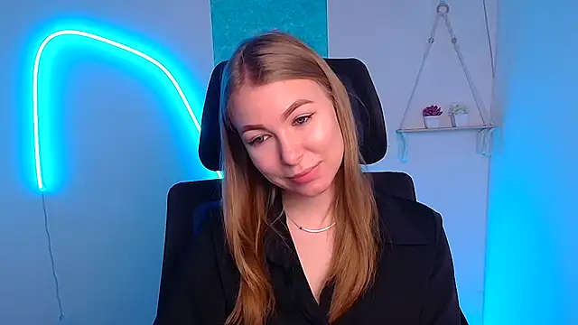 Snapshot of Dana_flowers chatting on January 2026 12:31:01 PM Dana flowers online show from January 2026 12:31:01 PM