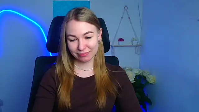 Snapshot of Dana_flowers chatting on February 2026 06:32:02 AM Dana flowers online show from February 2026 06:32:02 AM