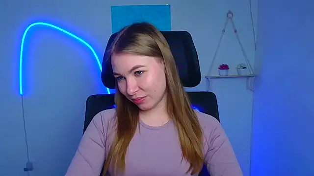 Snapshot of Dana_flowers chatting on February 2026 03:08:01 PM Dana flowers online show from February 2026 03:08:01 PM