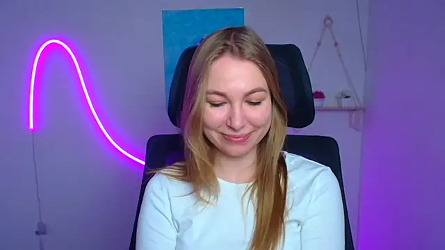 Snapshot of Dana_flowers chatting on February 2026 02:14:01 PM Dana flowers online show from February 2026 02:14:01 PM