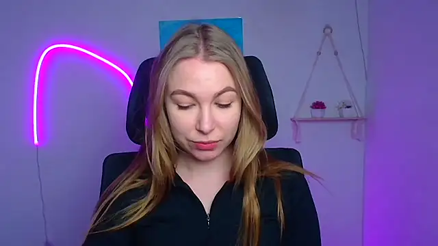 Snapshot of Dana_flowers chatting on February 2026 06:33:02 AM Dana flowers online show from February 2026 06:33:02 AM