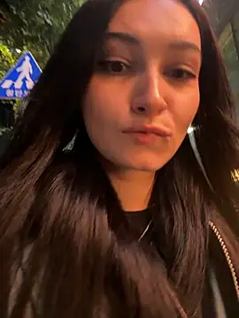 lunalovelee online show from November 2025 03:46:01 PM