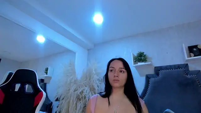 EmiliaRose  online show from April 2026 09:20:02 PM