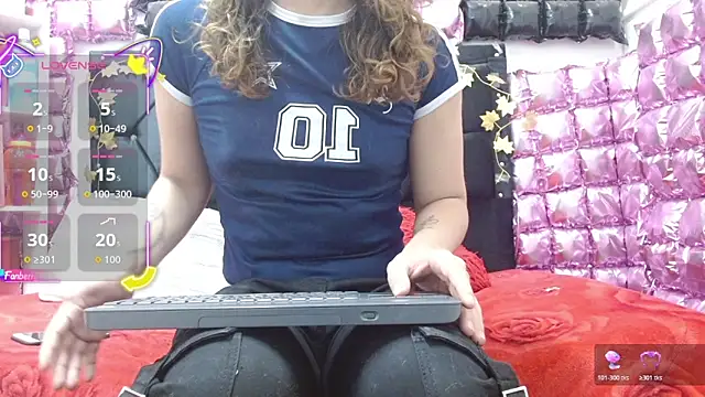 poisondost hot online show from November 2025 03:14:02 PM