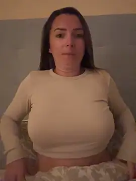 Snapshot of Sexilexiuk chatting on February 2025 08:29:02 PM Sexilexiuk online show from February 2025 08:29:02 PM