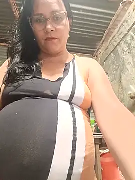 Snapshot of promiscuous-indecent-momm chatting on July 2026 09:18:02 PM promiscuous-indecent-momm online show from July 2026 09:18:02 PM