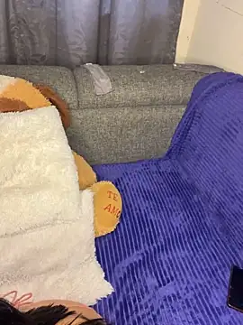 ZafiroKlein online show from April 2026 10:53:01 PM