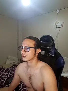 Snapshot of cholitohermoso chatting on February 2025 09:59:01 PM cholitohermoso online show from February 2025 09:59:01 PM