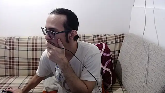 cholitohermoso online show from July 2026 02:24:01 PM
