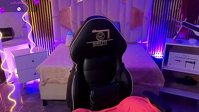 kristen tay online show from March 2026 03:23:01 AM