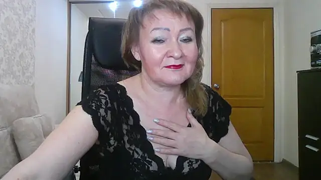 Snapshot of Victoria_secrets_ chatting on February 2025 12:25:02 PM Victoria secrets  online show from February 2025 12:25:02 PM