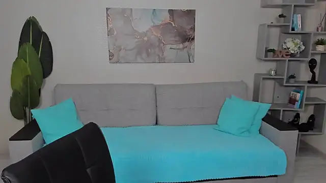 GabriellaMays online show from December 2025 05:06:02 AM