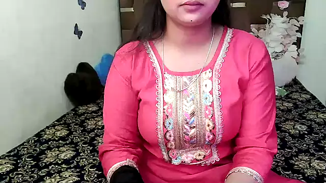 Snapshot of megancatluna chatting on October 2025 05:22:01 AM megancatluna online show from October 2025 05:22:01 AM