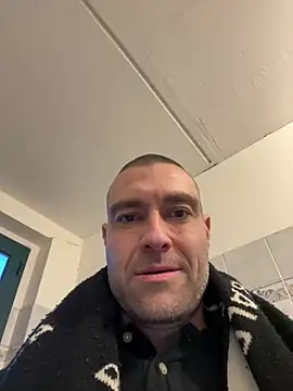 Snapshot of Jackcazzone_82 chatting on February 2025 05:04:01 PM Jackcazzone 82 online show from February 2025 05:04:01 PM