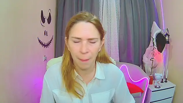 TessaDaybreak online show from November 2025 07:20:01 AM