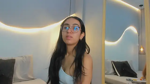 lucelly 15 online show from October 2025 11:44:01 AM