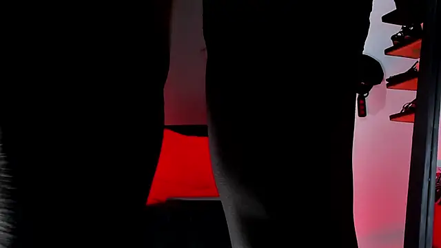 Aleshkastone online show from November 2025 03:54:01 PM