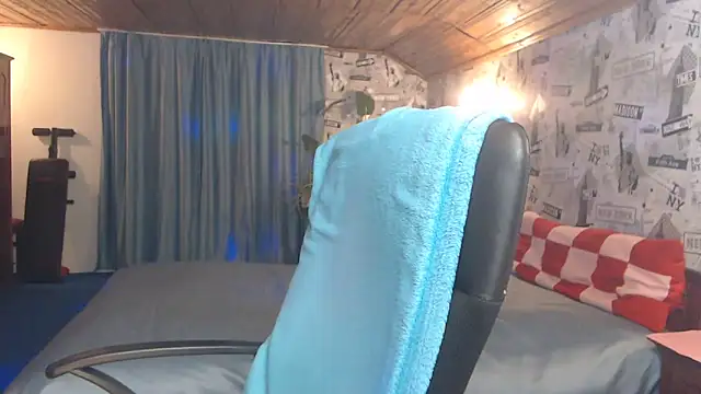 Snapshot of Tatyana72 chatting on December 2024 08:08:01 PM Tatyana72 online show from December 2024 08:08:01 PM