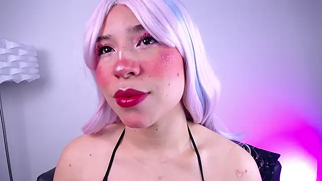 miss  daphne online show from October 2025 06:05:02 PM