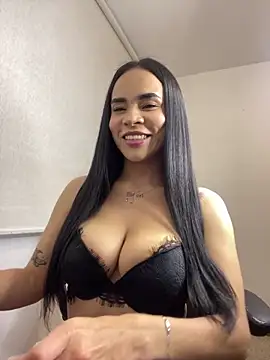 Naatalia online show from February 2025 10:42:02 PM