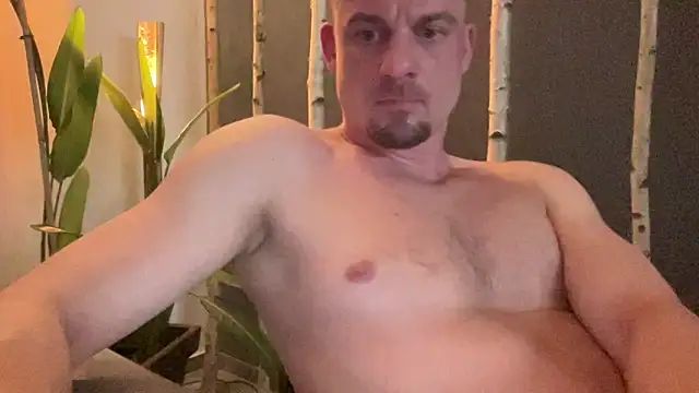 Hagener985 online show from February 2026 10:00:01 PM