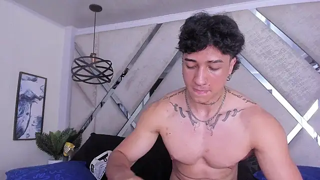 KaryBig3 online show from February 2025 08:06:02 AM