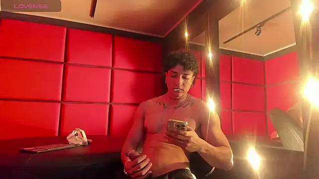 KaryBig3 online show from March 2025 04:13:01 AM