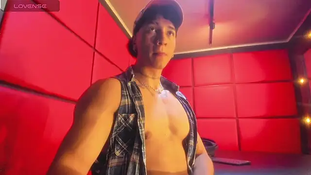 KaryBig3 online show from March 2025 04:49:02 AM