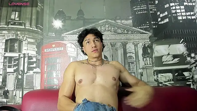 KaryBig3 online show from March 2025 07:35:02 AM