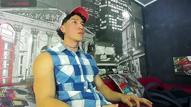 KaryBig3 online show from March 2025 04:27:01 AM