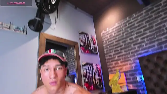 KaryBig3 online show from March 2025 04:52:01 AM