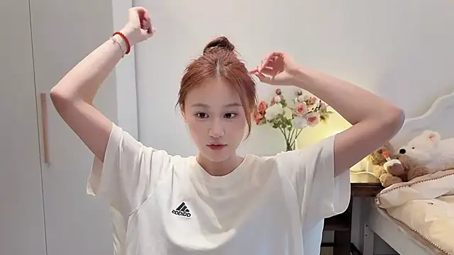 Cassie-20 online show from May 2026 10:11:02 AM