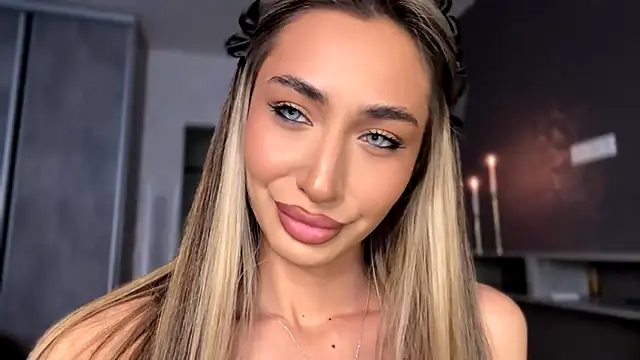 Snapshot of alissadreams chatting on July 2026 03:58:02 PM alissadreams online show from July 2026 03:58:02 PM