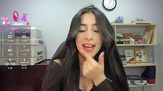 Snapshot of Katty_love01 chatting on September 2025 06:40:02 PM Katty love01 online show from September 2025 06:40:02 PM