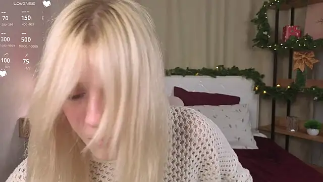 EdlaHewell online show from December 2025 01:23:01 AM