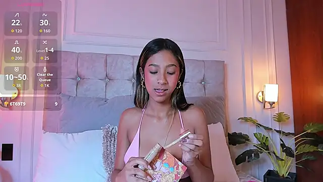 JasmineRoss 1 online show from December 2025 01:16:01 PM