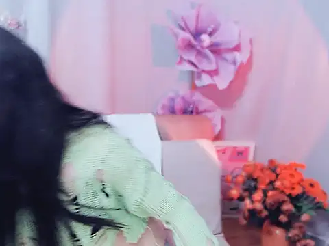 Snapshot of adelamiller chatting on December 2025 01:13:02 AM adelamiller online show from December 2025 01:13:02 AM