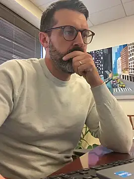 plaintreebull online show from March 2026 04:21:02 PM