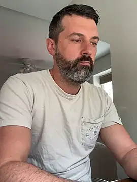 plaintreebull online show from April 2026 03:35:02 PM