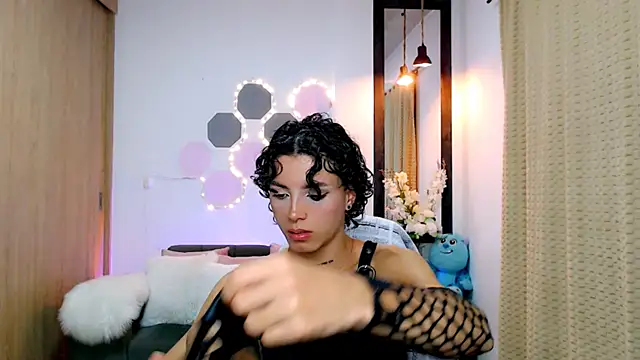 Snapshot of nilam_valker chatting on March 2025 11:57:02 PM nilam valker online show from March 2025 11:57:02 PM