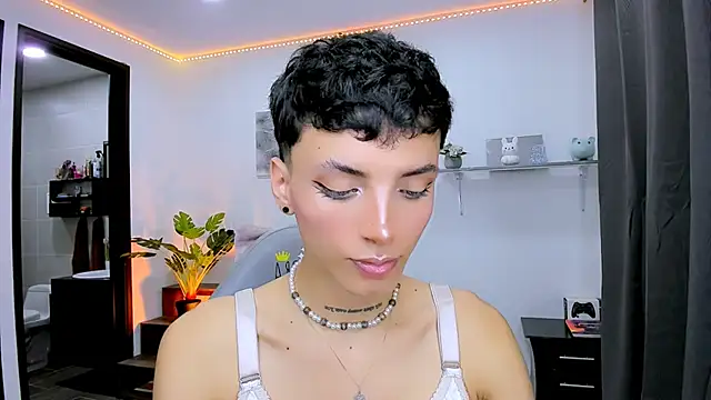 Snapshot of nilam_valker chatting on September 2025 03:41:02 AM nilam valker online show from September 2025 03:41:02 AM